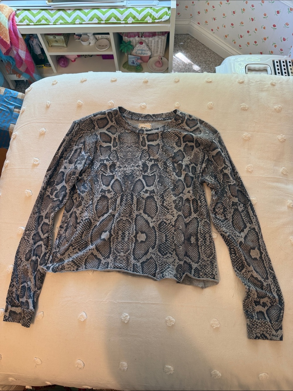 Snake Print Long Sleeve Tee - Neutral Gray